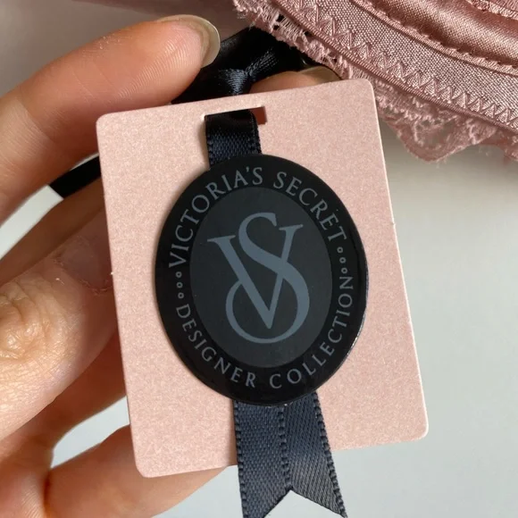 BNWT Designer Collection Victoria’s Secret Lace and Beaded Unlined Bra - Picture 4 of 5